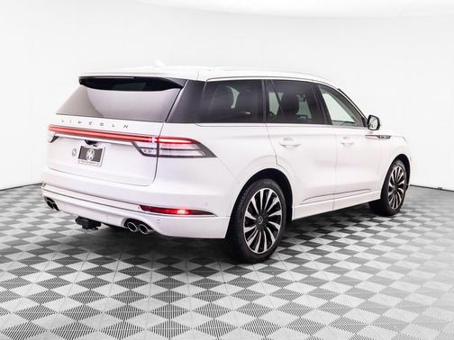 Pristine White 2021 Lincoln Aviator Black Label Grand Touring AWD