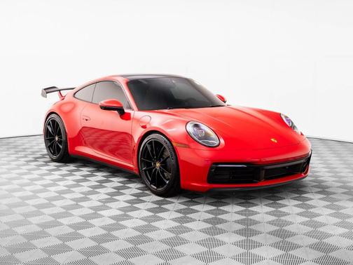 2022 Porsche 911 Carrera