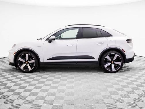 White 2024 Porsche Macan Macan Electric 4