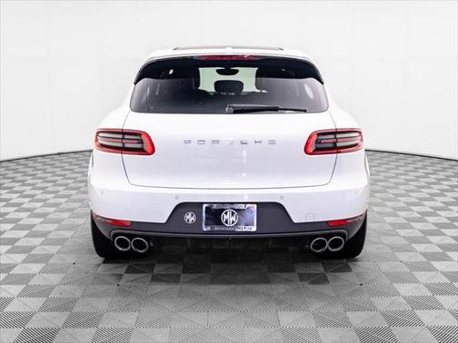 2018 Porsche Macan Base
