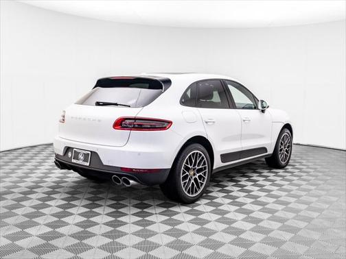 2018 Porsche Macan Base