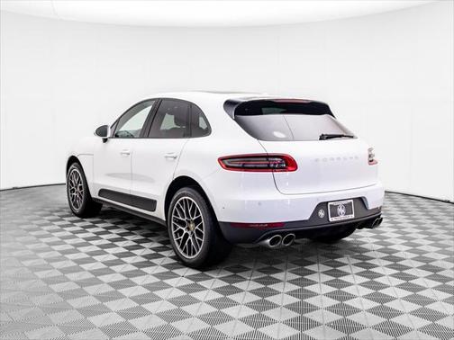 2018 Porsche Macan Base