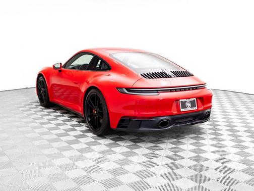 2022 Porsche 911 Carrera GTS