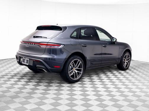 Volcano Grey Metallic 2026 Porsche Macan Macan
