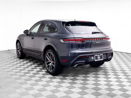 Volcano Grey Metallic 2026 Porsche Macan Macan