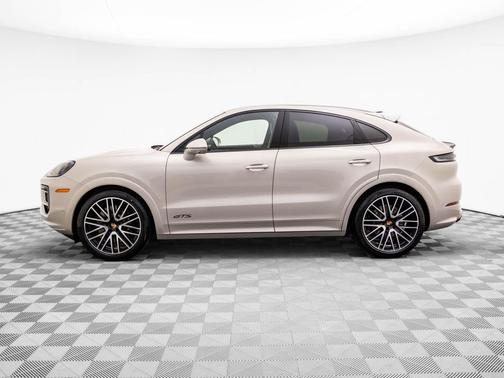 2026 Porsche Cayenne GTS
