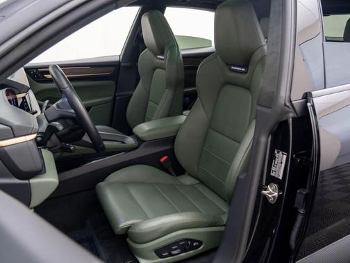 2024 Porsche Macan 4