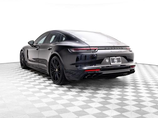 2020 Porsche Panamera GTS