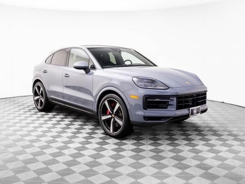 2024 Porsche Cayenne S