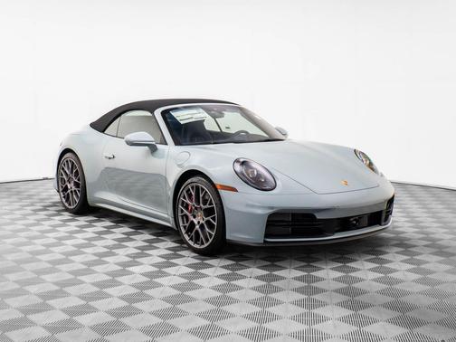 2026 Porsche 911 Carrera 4S Cabriolet