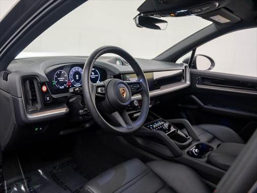 2024 Porsche Cayenne