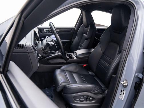2022 Porsche Cayenne Turbo GT
