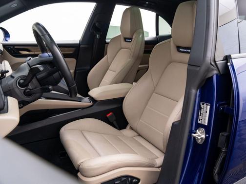 2025 Porsche Macan 4S