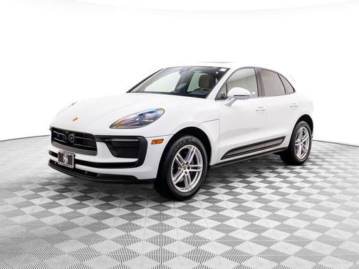 2025 Porsche Macan 