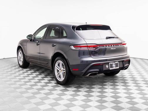 2025 Porsche Macan 