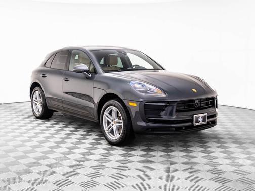 2025 Porsche Macan 