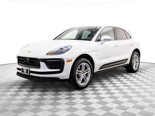 2025 Porsche Macan 