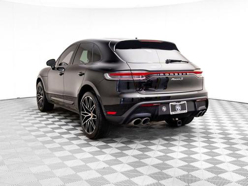 2023 Porsche Macan S