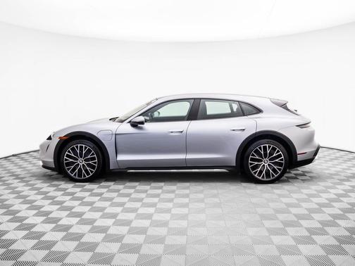 2022 Porsche Taycan 4