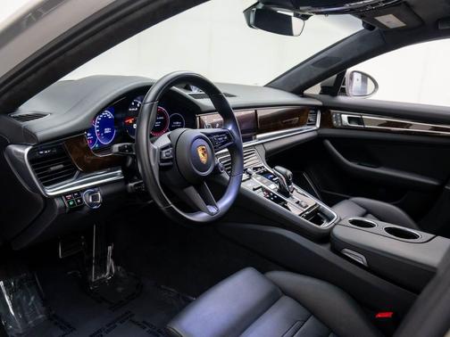 2021 Porsche Panamera Turbo S