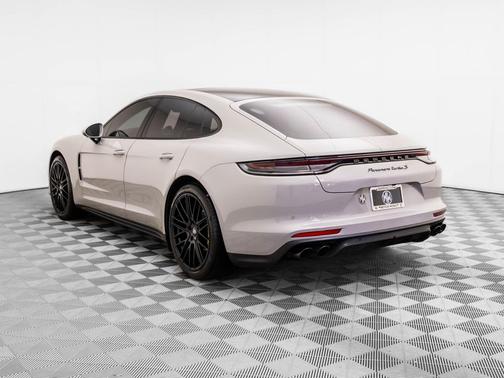 2021 Porsche Panamera Turbo S