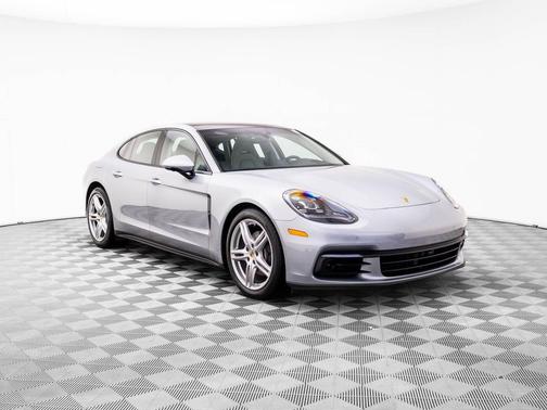 2020 Porsche Panamera 4