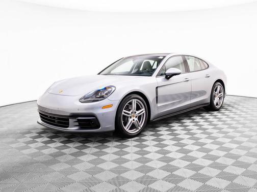 2020 Porsche Panamera 4