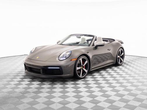 2020 Porsche 911 Carrera 4S Cabriolet
