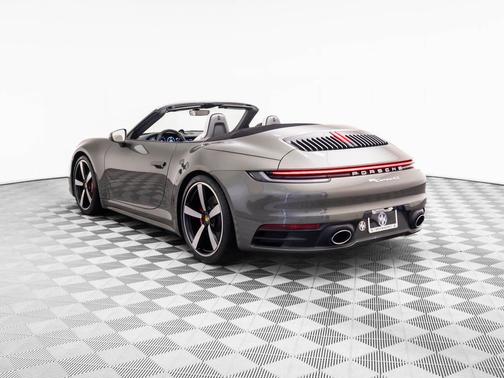 2020 Porsche 911 Carrera 4S Cabriolet