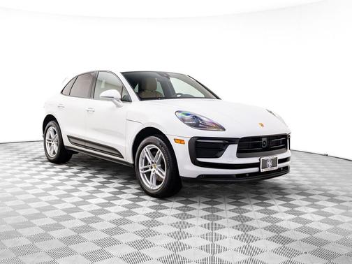 2025 Porsche Macan 
