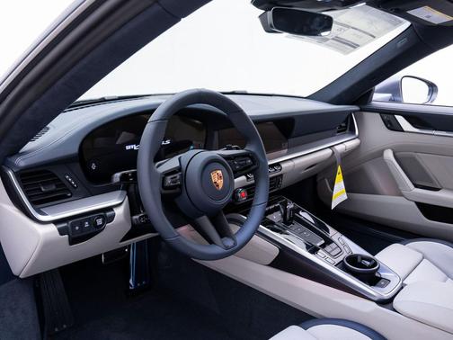 2026 Porsche 911 Carrera 4S