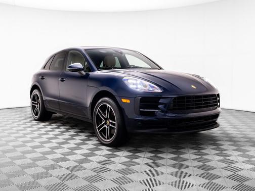 Night Blue Metallic 2020 Porsche Macan Macan