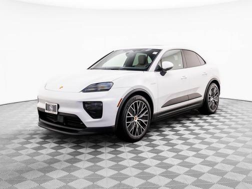 2025 Porsche Macan 