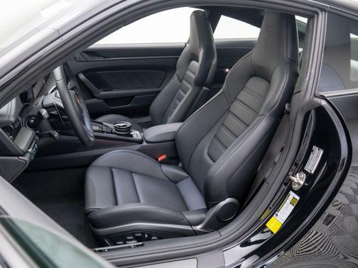 2025 Porsche 911 Carrera S