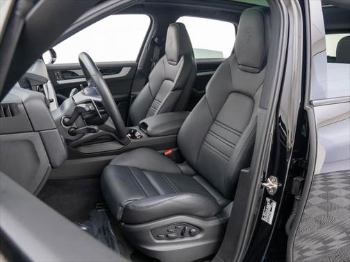 2024 Porsche Cayenne