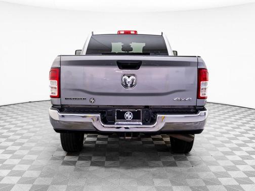 2023 RAM 2500 Big Horn Crew Cab 4x4 6'4' Box