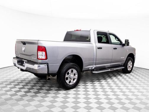 2023 RAM 2500 Big Horn Crew Cab 4x4 6'4' Box