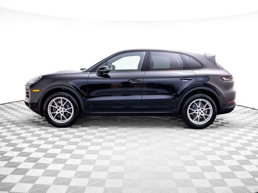 Chromite Black Metallic 2026 Porsche Cayenne Cayenne