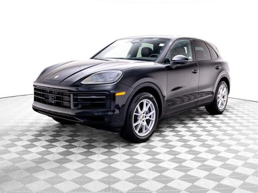 Chromite Black Metallic 2026 Porsche Cayenne Cayenne