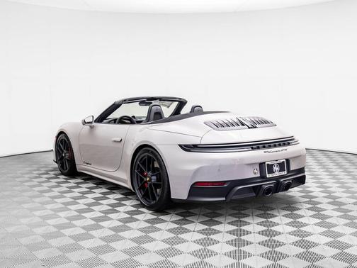 2026 Porsche 911 Carrera GTS