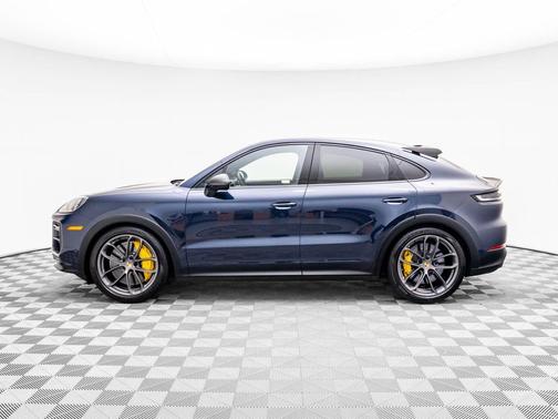 2025 Porsche Cayenne Turbo GT