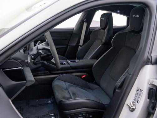 2024 Porsche Taycan GTS