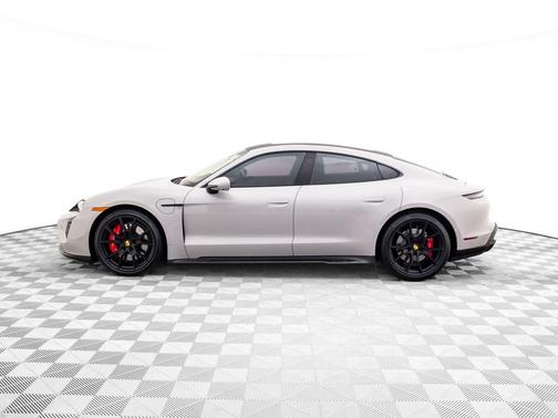 2024 Porsche Taycan GTS