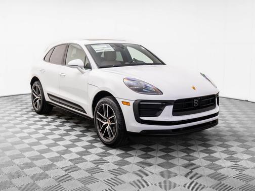 2026 Porsche Macan 