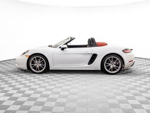 2019 Porsche 718 Boxster 