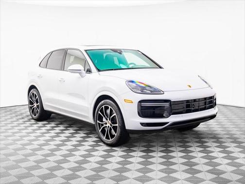 2023 Porsche Cayenne Turbo