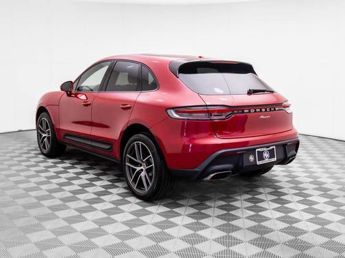 2026 Porsche Macan 