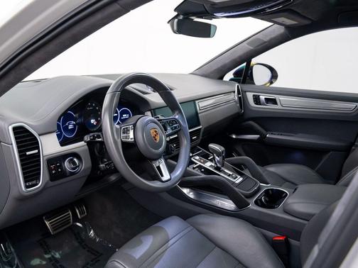 2020 Porsche Cayenne Turbo
