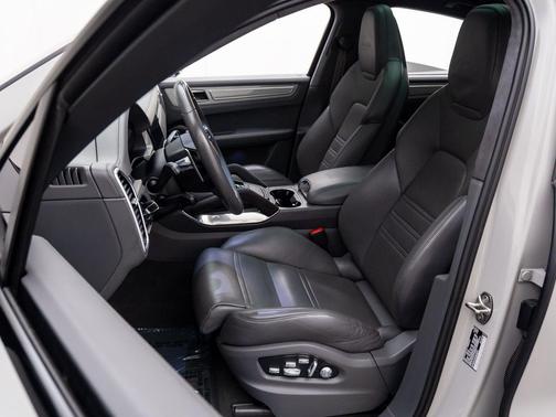 2020 Porsche Cayenne Turbo