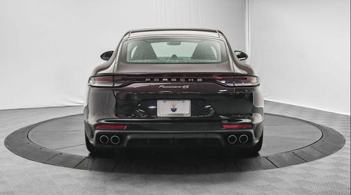 2022 Porsche Panamera 4S